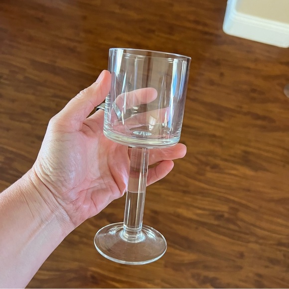 Calvin Klein Bergen Wine Glass Set of 2 - Picture 5 of 5